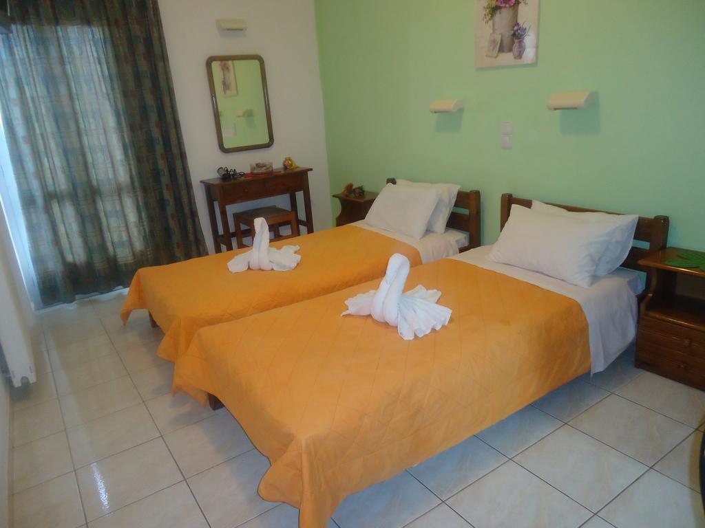 Saloustros Apartments Amoudara (Heraklion) Room photo