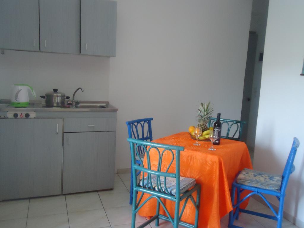 Saloustros Apartments Amoudara (Heraklion) Room photo