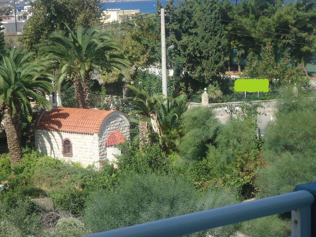 Saloustros Apartments Amoudara (Heraklion) Exterior photo